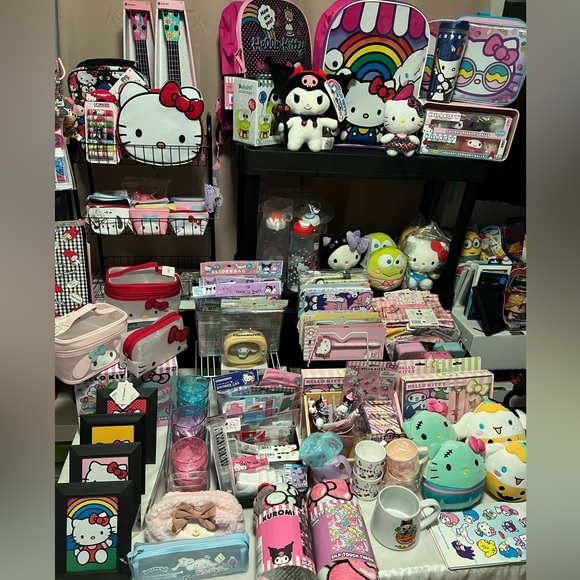 CHB1987 is Live Now! DONT MISS OUT ON CUTE UNLISTED ITEMS Like this Live Post 🩷 - Picture 3 of 7